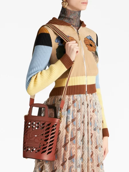 W25ETRO1P07822111