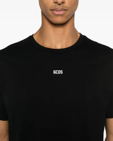 Camiseta GCDS con logo brillante