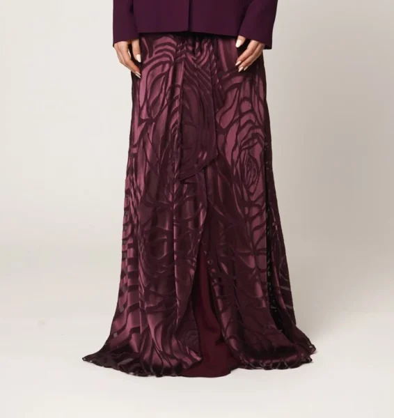 SARIKA-RODRIK21254-Maxifalda-Seda-y-Terciopelo_1.webp