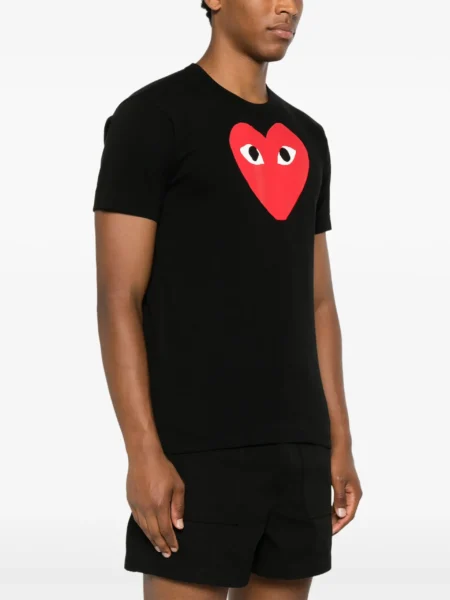 Camiseta Comme des Garcons  Corazon Rojo