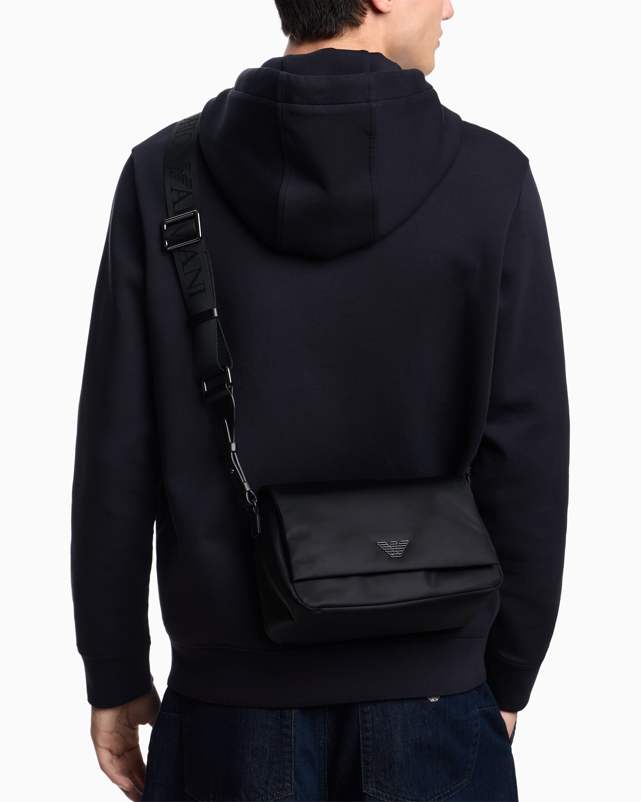 W26ArmaEM001806NegrU-5