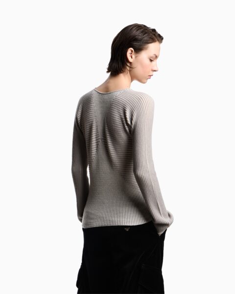 W26ArmaEW002744Gris
