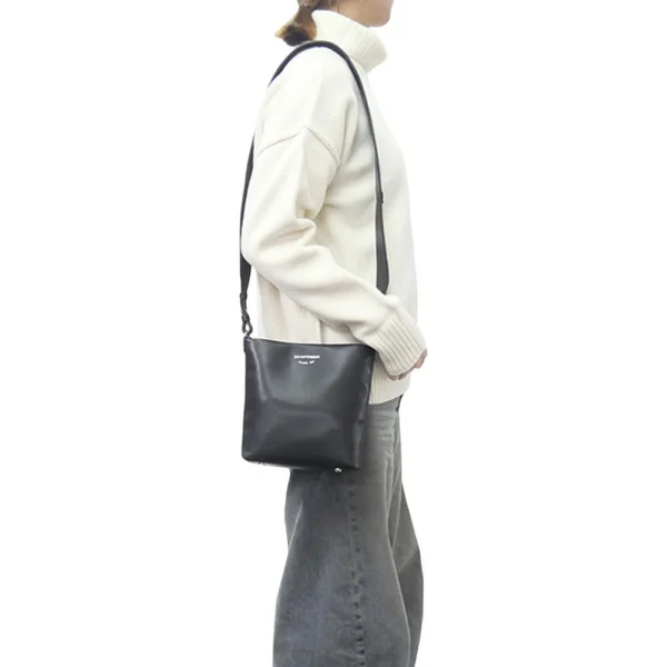 W26ArmaEW003031NegrTU