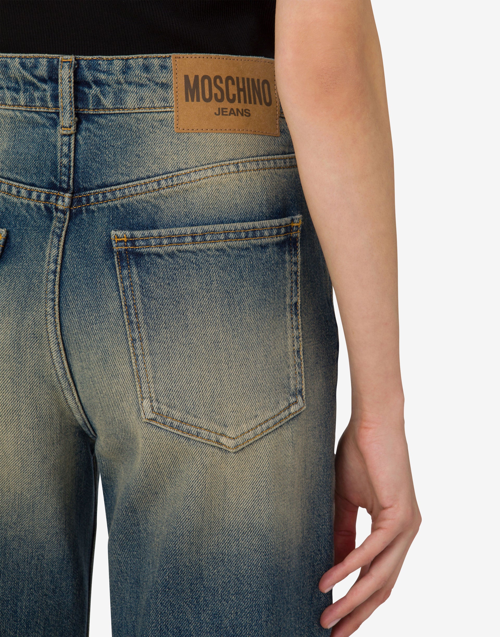 W26MoscA032082211Azul-3