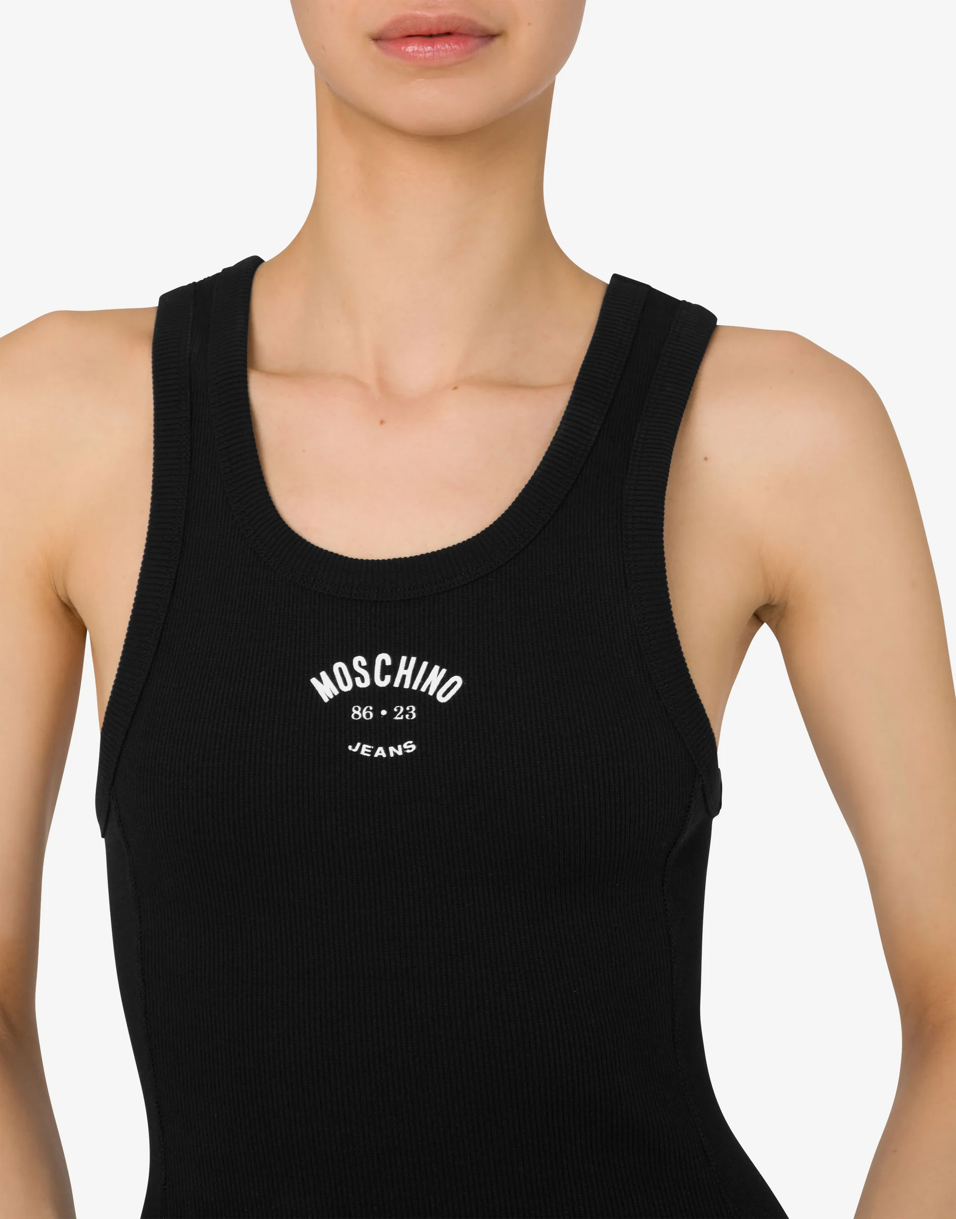 W26MoscJ041482371Negr-3
