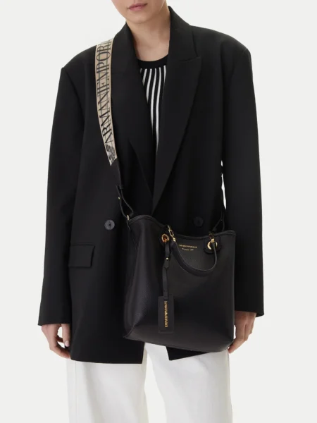 S26ArmaEW000362NegrU-1