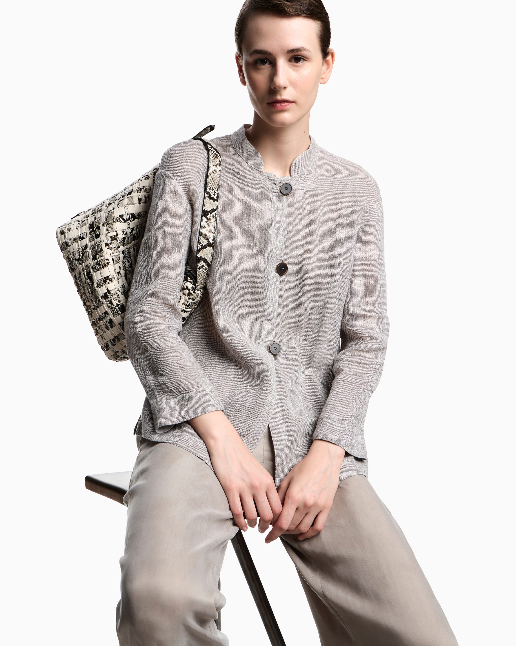 S26ArmaEW003307Gris-2