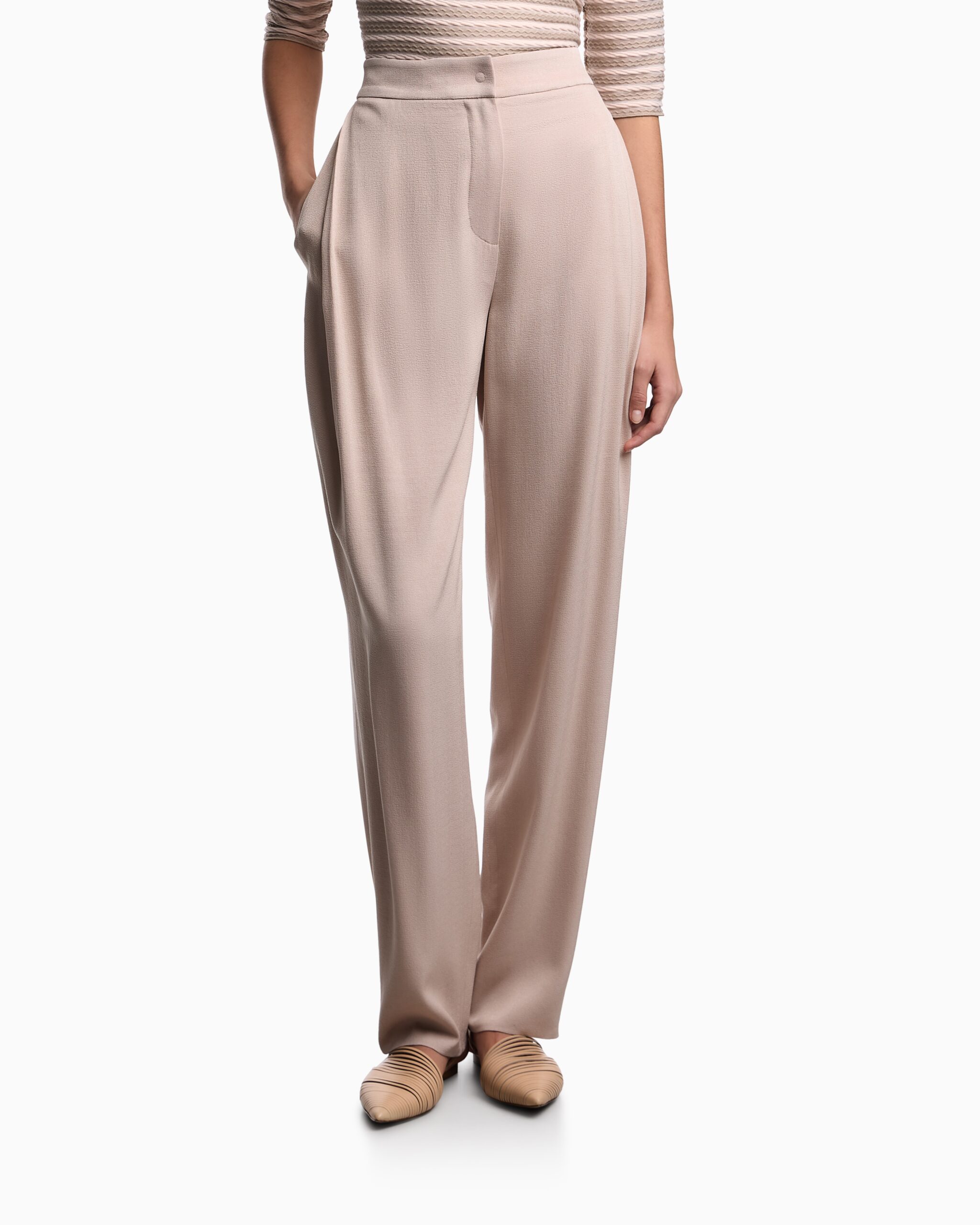 S26ArmaEW004438BeigCONJUNTO (8)